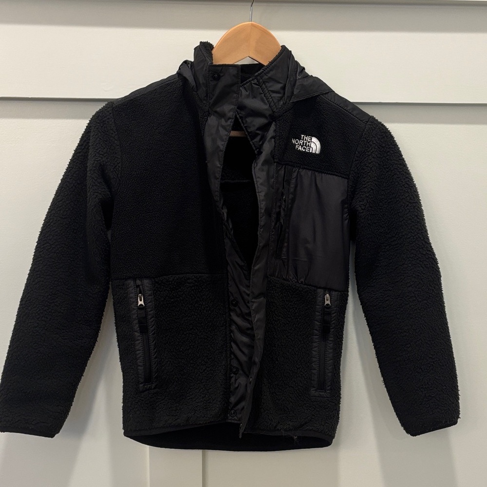 The North Face Kids Black Fleece Jacket